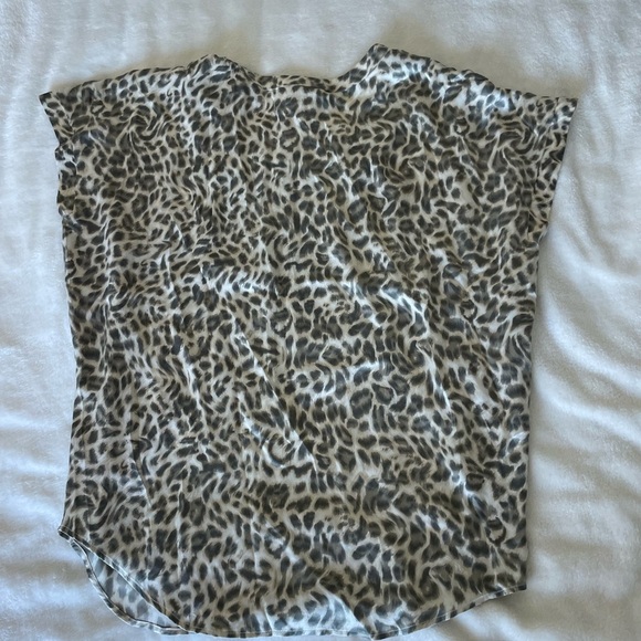 Joie Animal Print Silk Short Sleeve Top - Picture 6 of 7